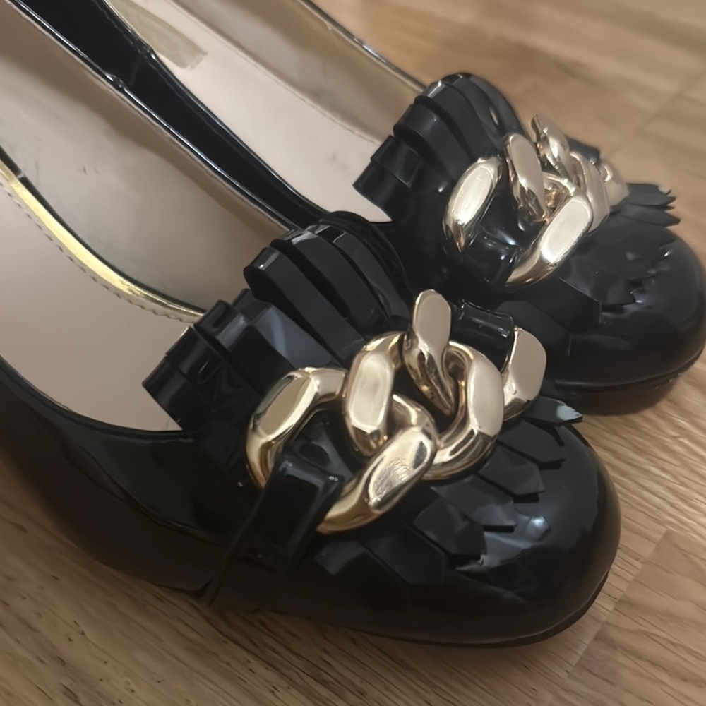 Black and Gold Heeled Loafers with Chain Accent